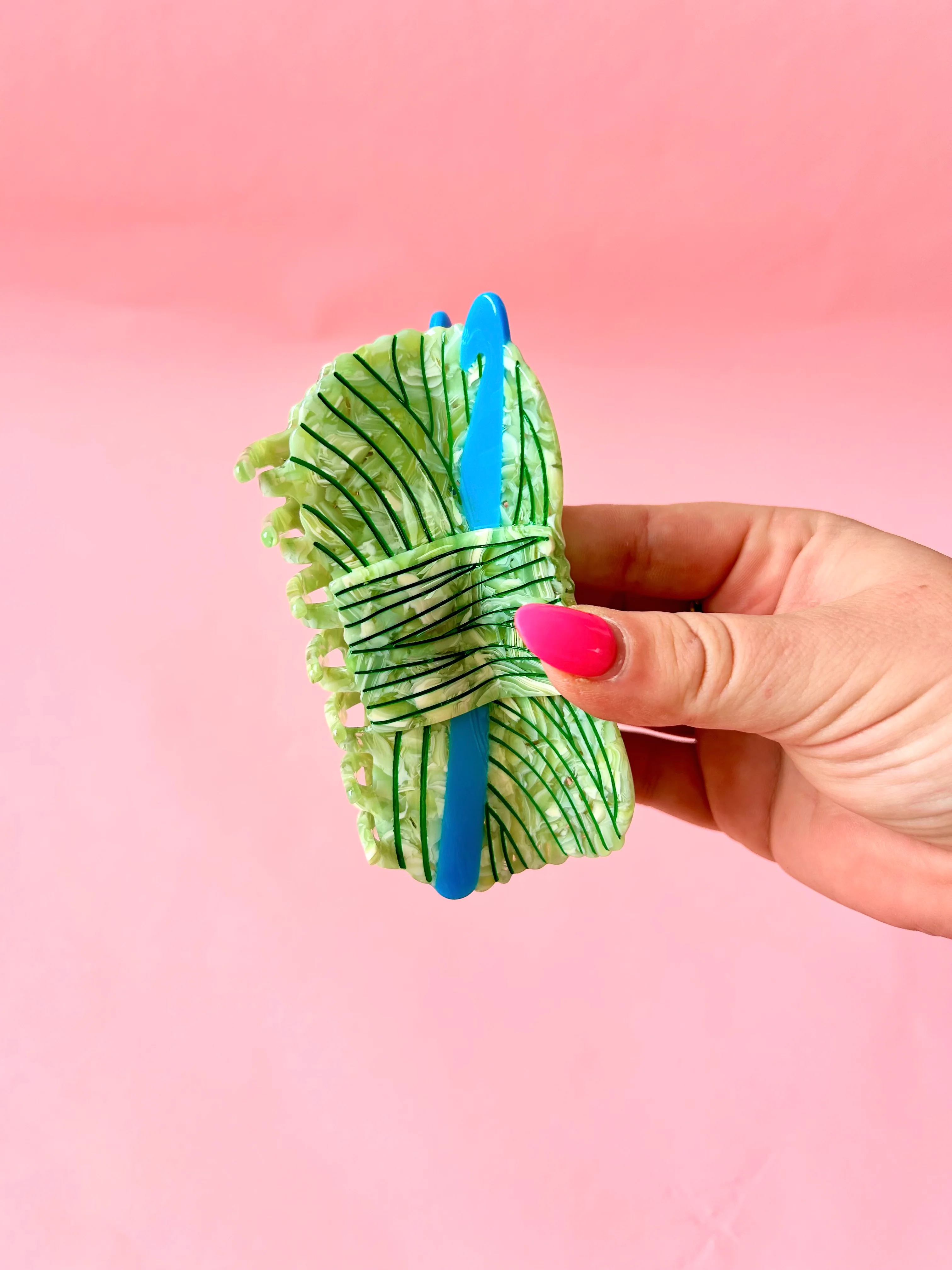 Crochet Needle Hair Claw - Image 7