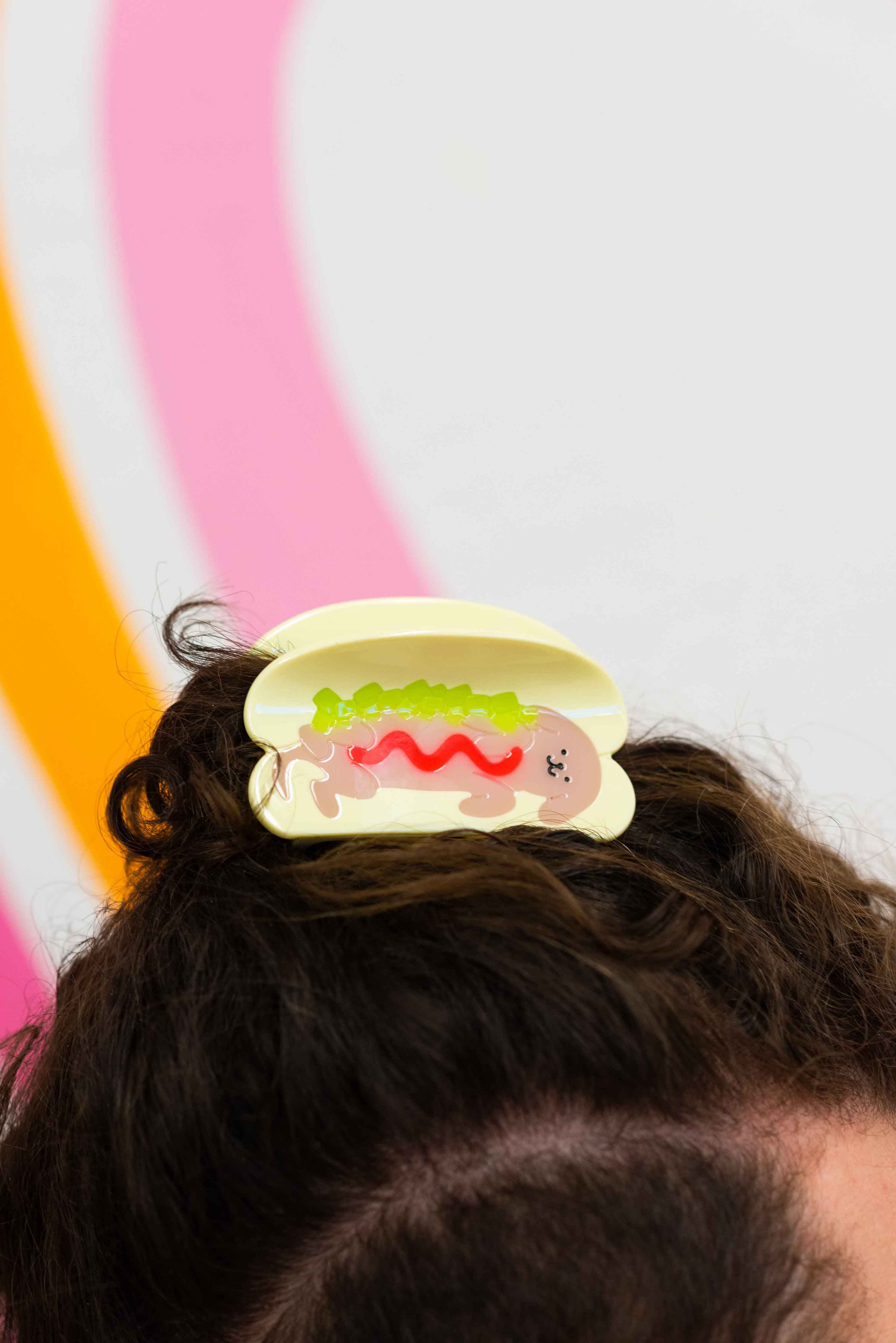 Hot Doggy Dog Hair Claw - Image 7