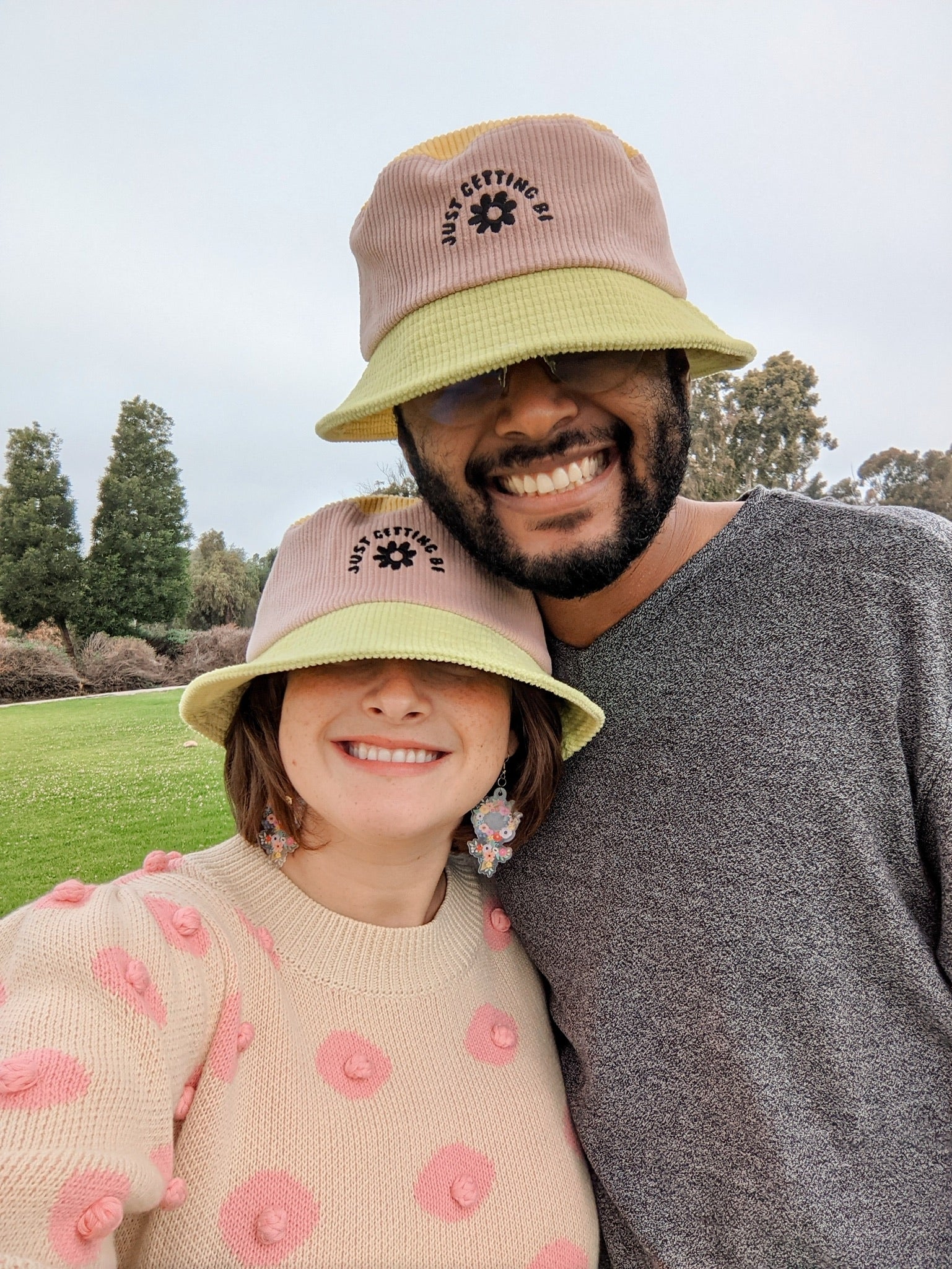 Just Getting Bi Color Block Bucket Hat - Image 4