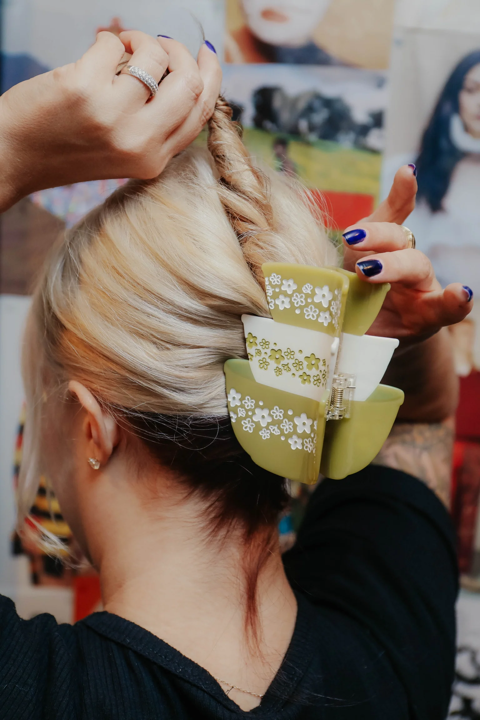 Retro Bowls Hair Claw - Image 7